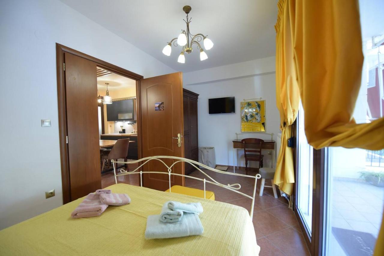 Amalfi Luxury Apartment Komotini Eksteriør billede